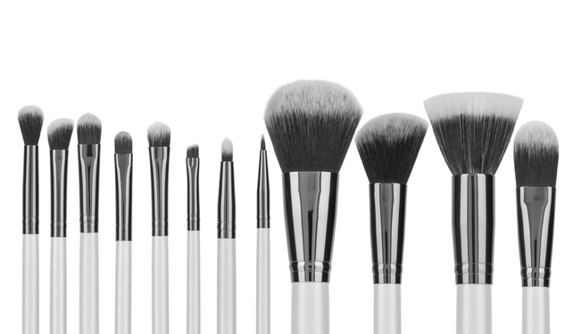 makeupbrushes - Tip:  vergeet niet om make-up kwasten te reinigen -
