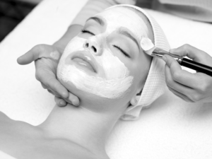 professional treatment Ginkels Cosmetics 300x225 - Nieuwe behandeling! Rosa Face Care - nieuws